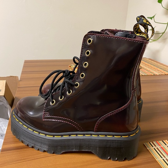 SOLD - Picture 2 of 9